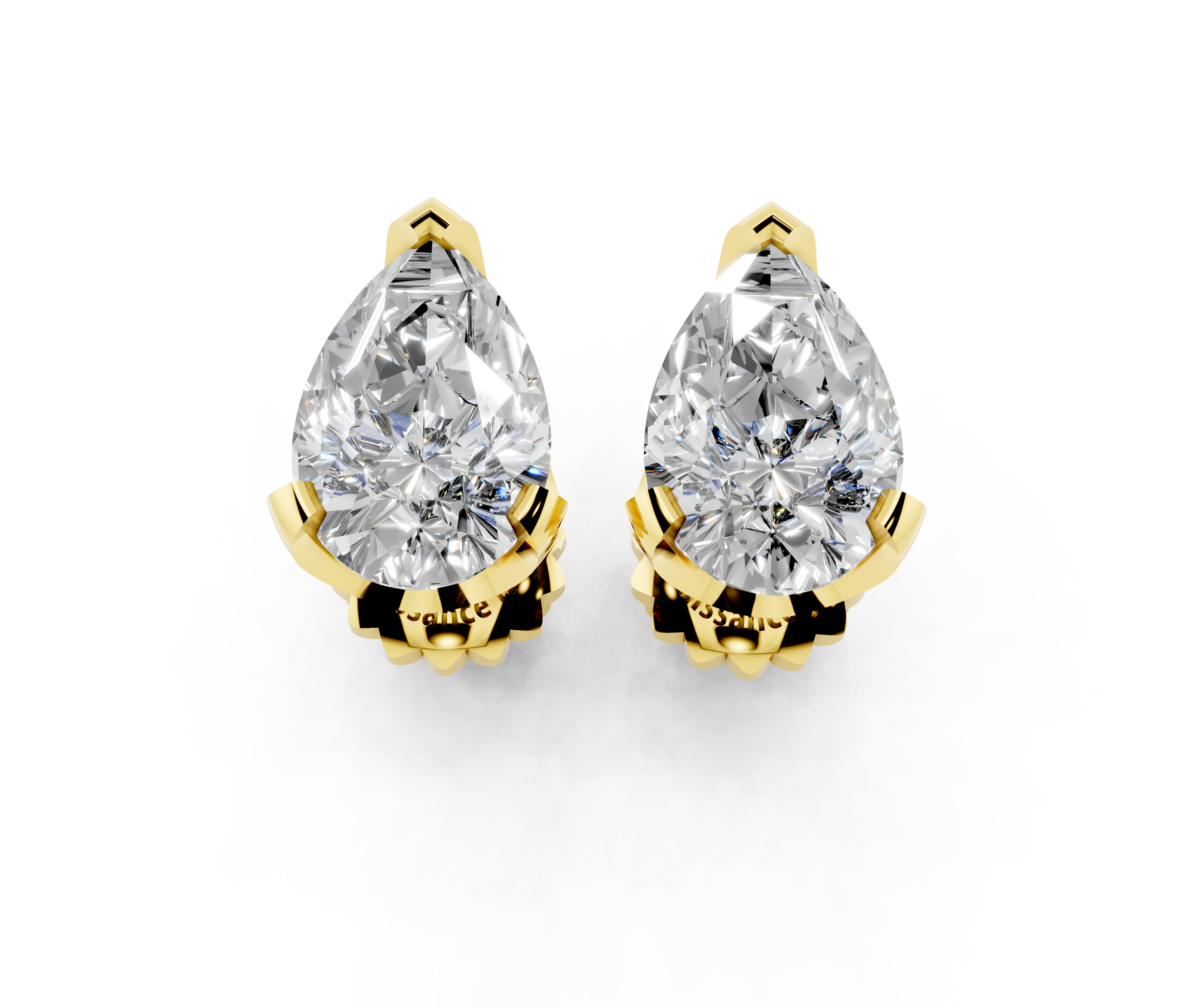 Yellow gold Pear Brilliant Diamond Stud Earrings